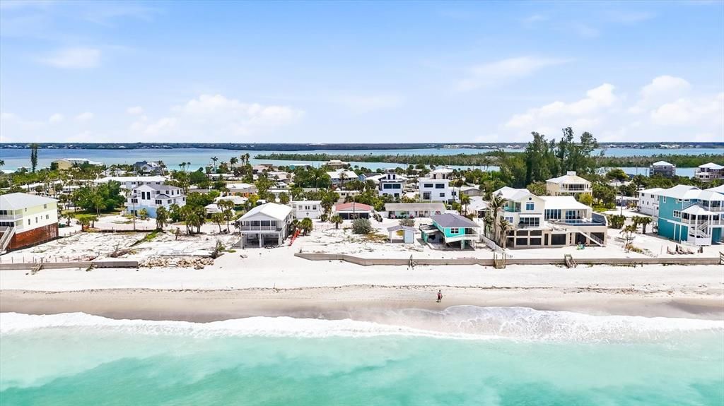 For Sale: $1,450,000 (0.25 acres)