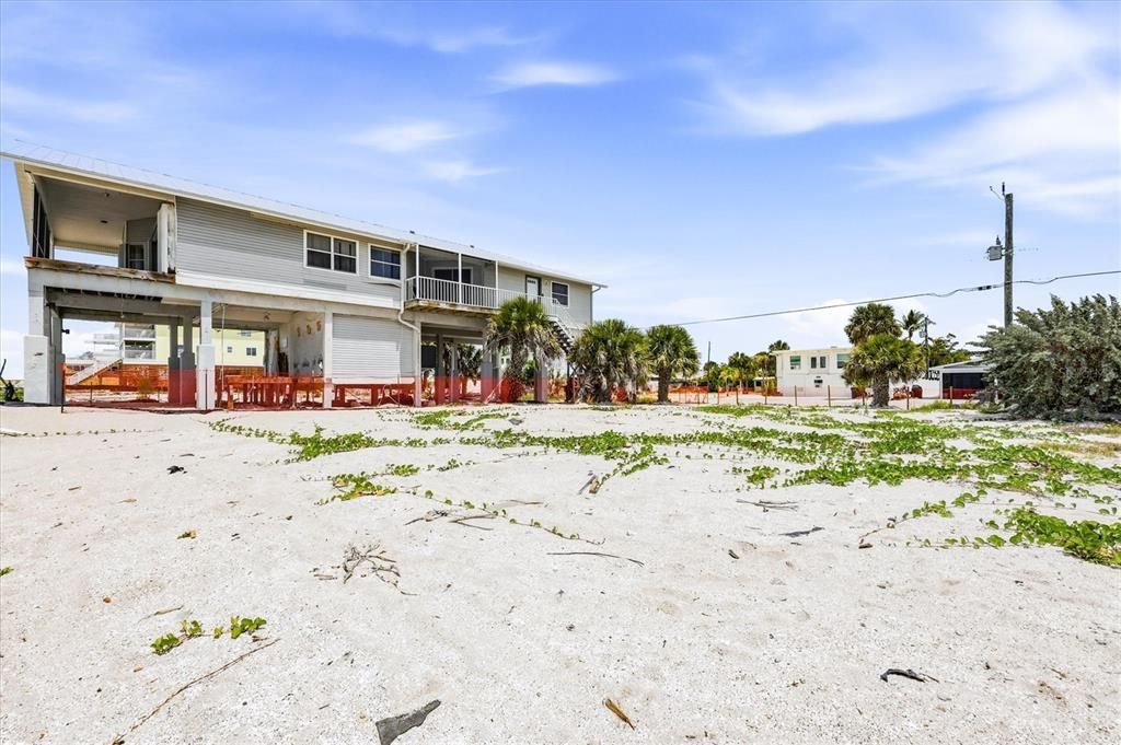 For Sale: $1,450,000 (0.25 acres)
