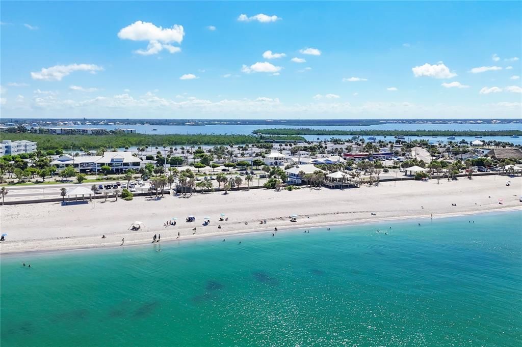 For Sale: $1,450,000 (0.25 acres)