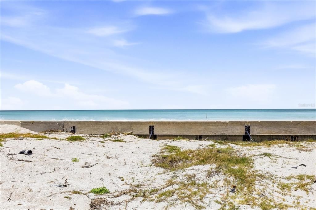 For Sale: $1,450,000 (0.25 acres)