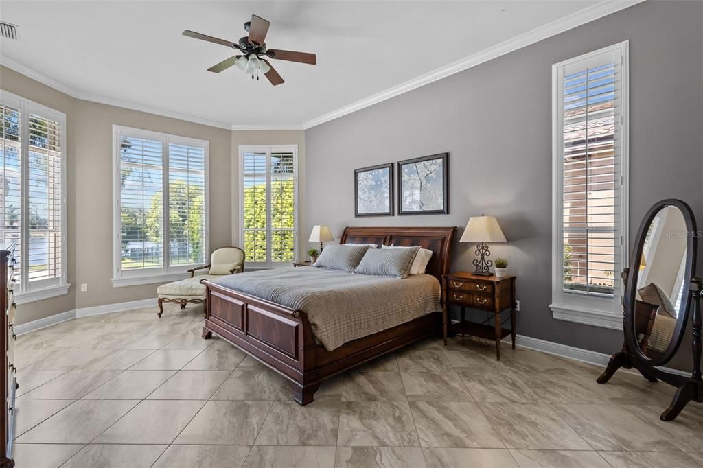 For Sale: $2,070,000 (5 beds, 4 baths, 4769 Square Feet)