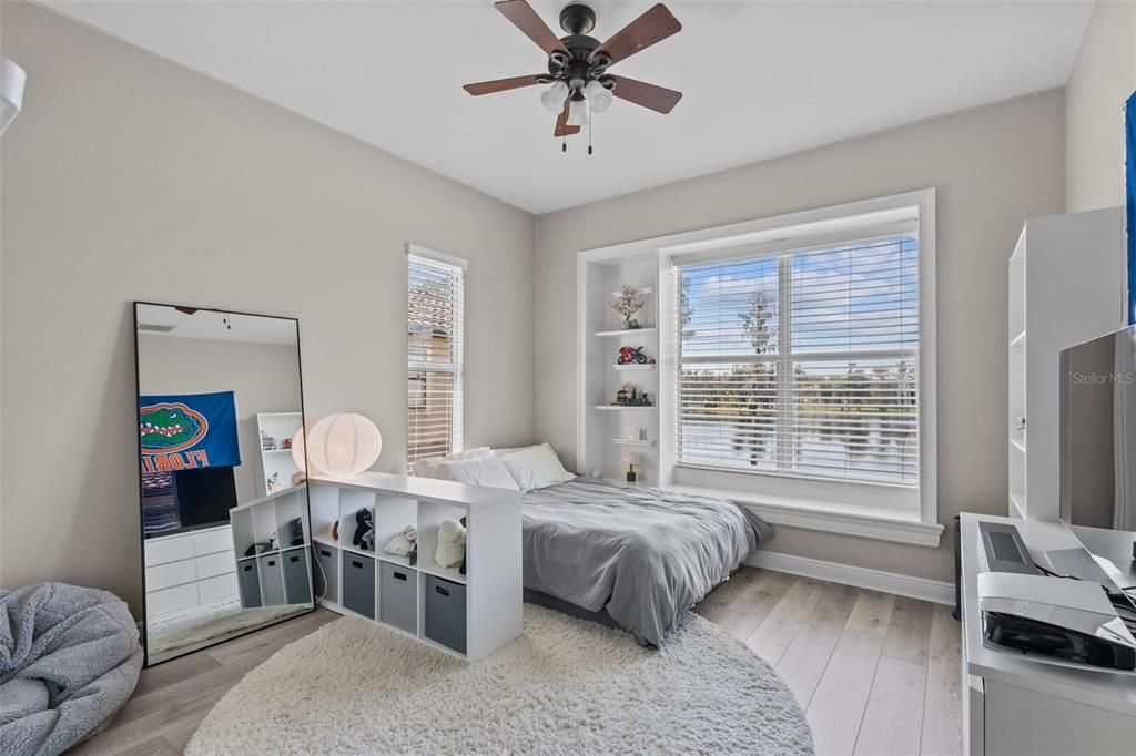 For Sale: $2,070,000 (5 beds, 4 baths, 4769 Square Feet)