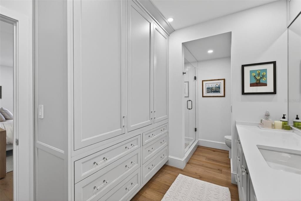For Sale: $1,899,900 (3 beds, 2 baths, 1807 Square Feet)