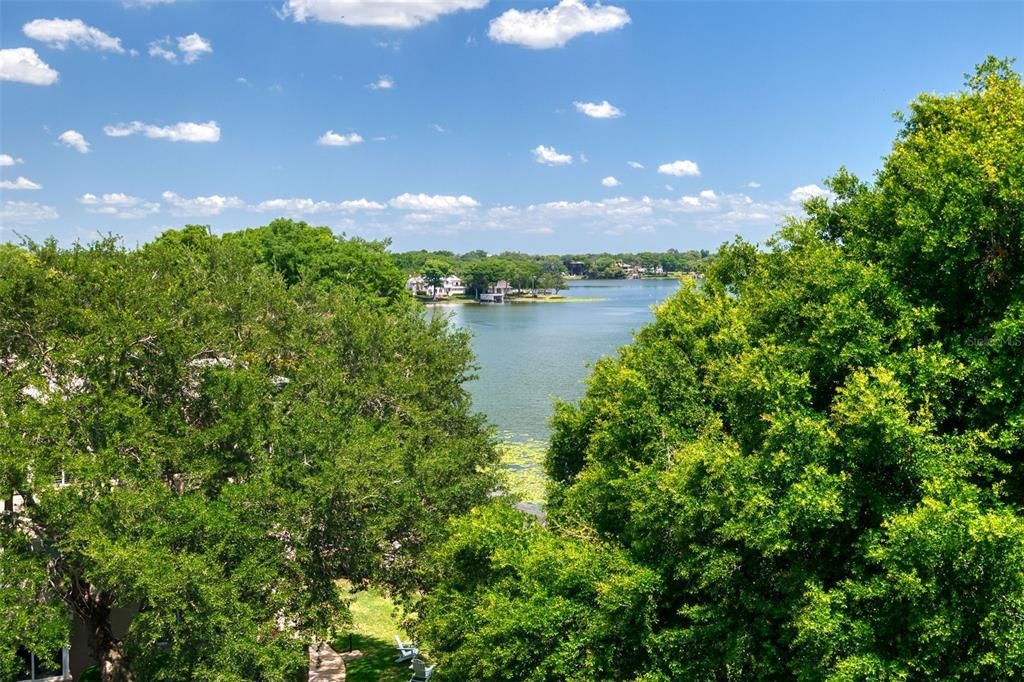 For Sale: $1,899,900 (3 beds, 2 baths, 1807 Square Feet)