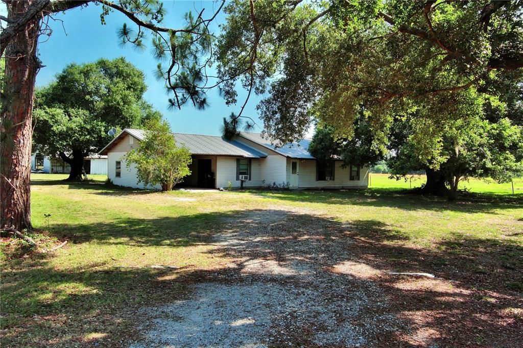 For Sale: $499,000 (4 beds, 2 baths, 1668 Square Feet)