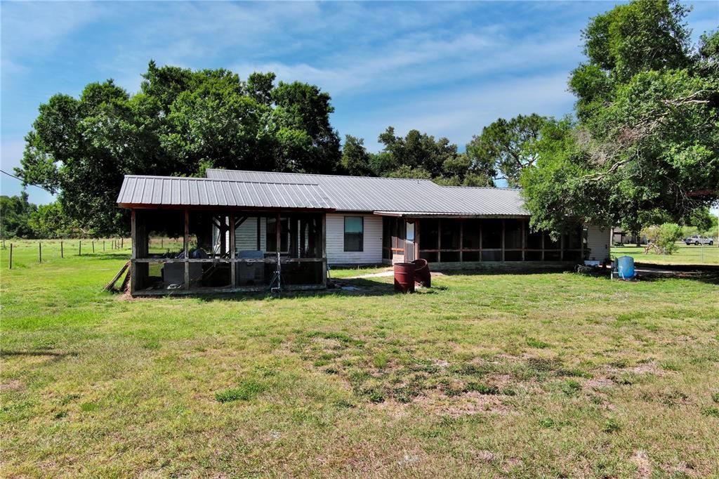 For Sale: $499,000 (4 beds, 2 baths, 1668 Square Feet)