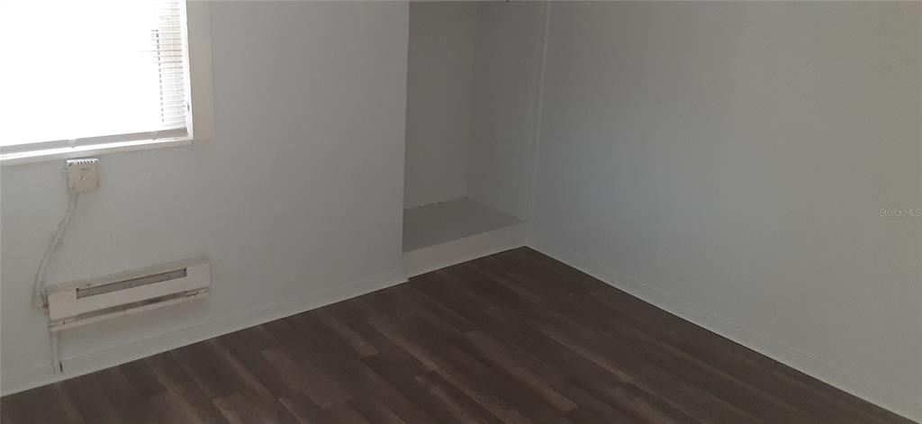 На продажу: $449,900 (4 спален, 0 ванн, 2220 Квадратных фут)