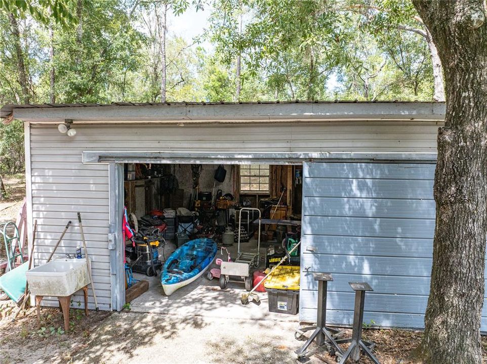 For Sale: $415,000 (5 beds, 3 baths, 2260 Square Feet)