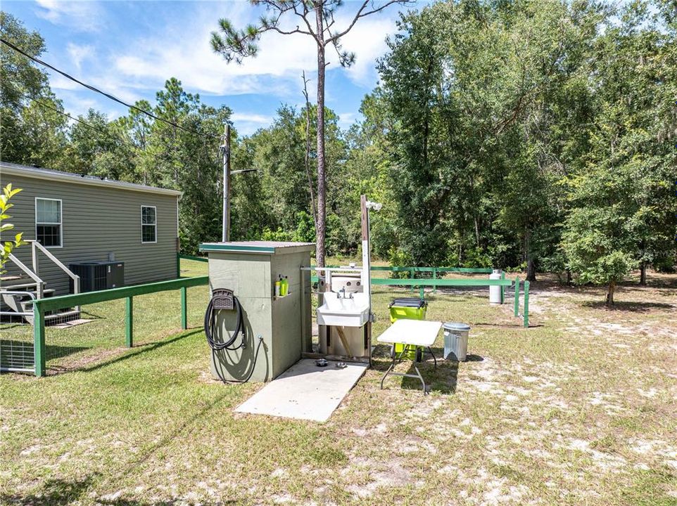 For Sale: $415,000 (5 beds, 3 baths, 2260 Square Feet)
