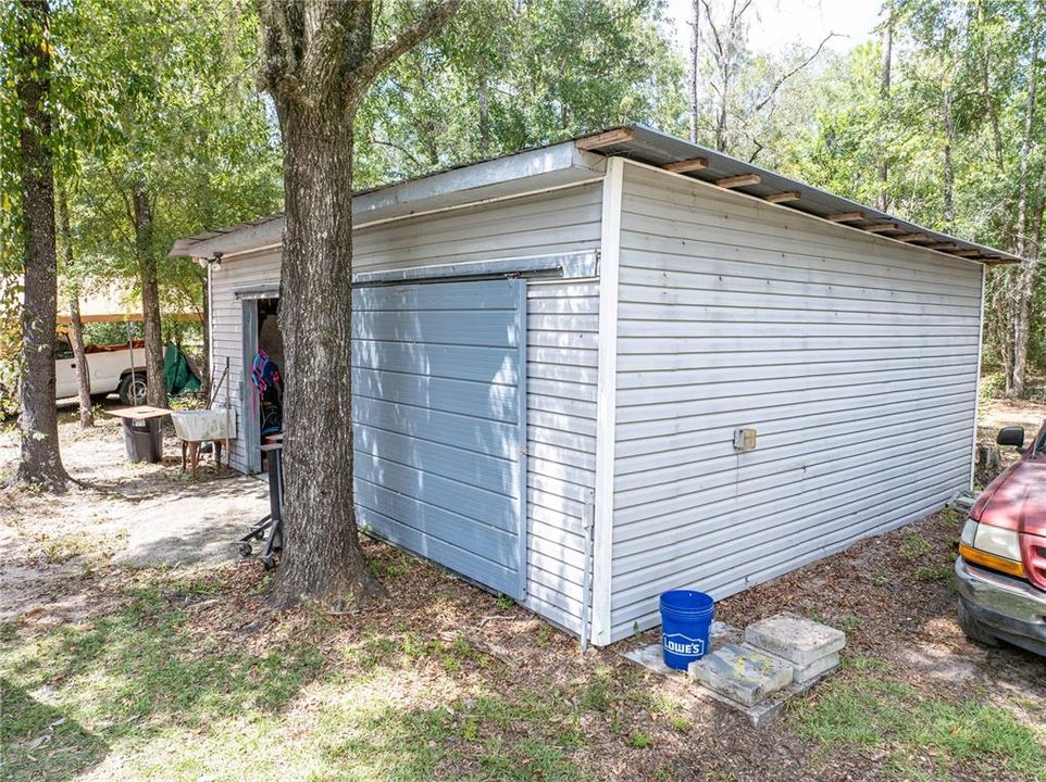 For Sale: $415,000 (5 beds, 3 baths, 2260 Square Feet)