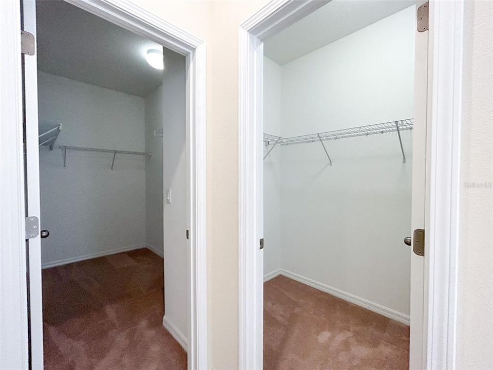 En Venta: $455,000 (4 camas, 3 baños, 2592 Pies cuadrados)
