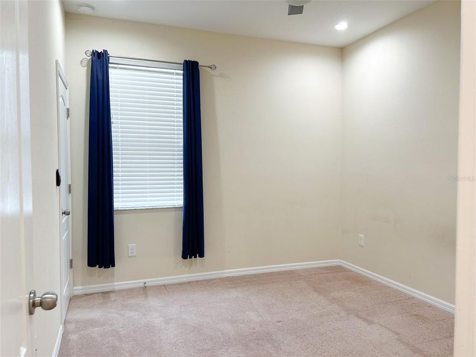 En Venta: $455,000 (4 camas, 3 baños, 2592 Pies cuadrados)