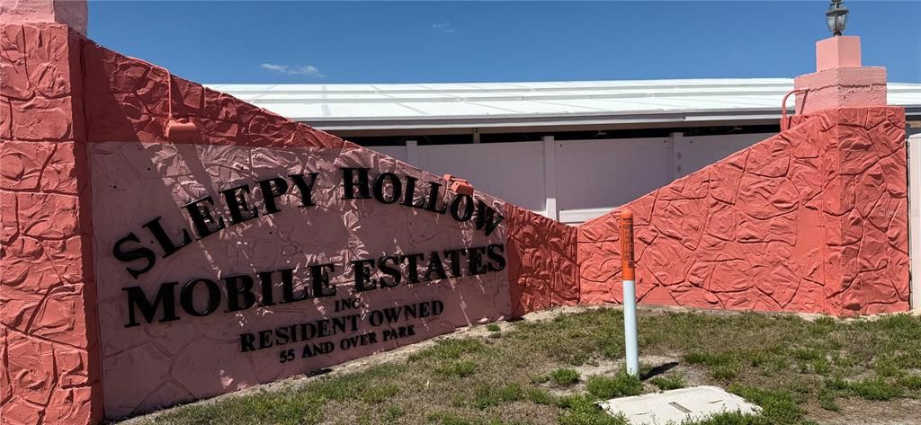 For Sale: $70,000 (2 beds, 1 baths, 600 Square Feet)