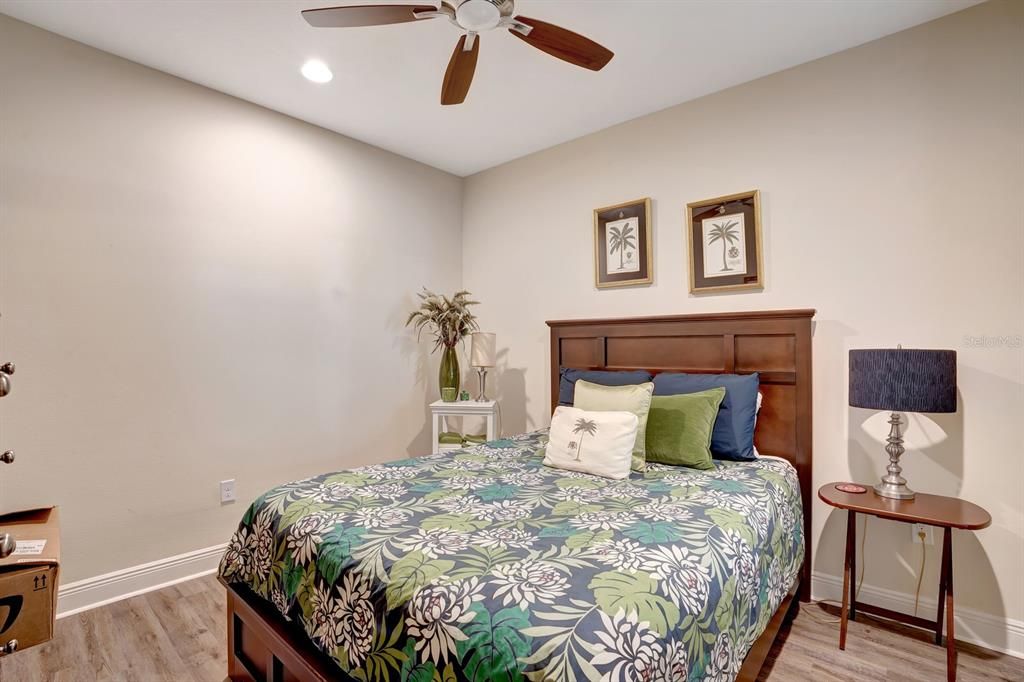 Activo con contrato: $379,900 (2 camas, 2 baños, 1523 Pies cuadrados)