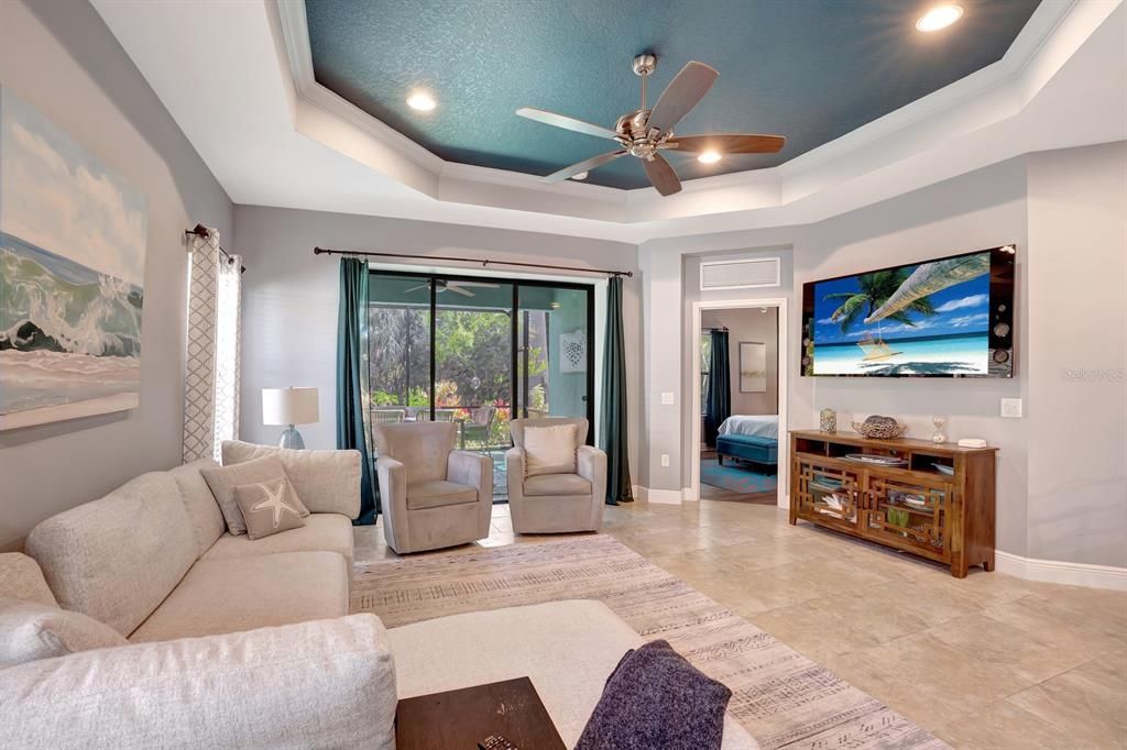 Activo con contrato: $379,900 (2 camas, 2 baños, 1523 Pies cuadrados)