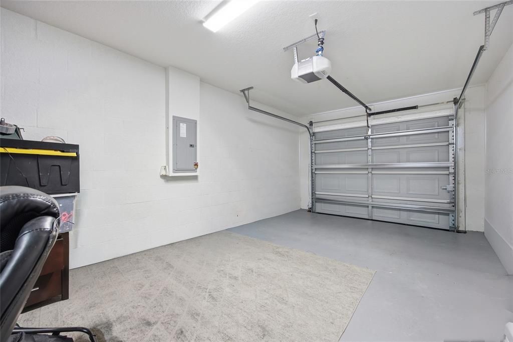 На продажу: $229,900 (3 спален, 2 ванн, 1127 Квадратных фут)