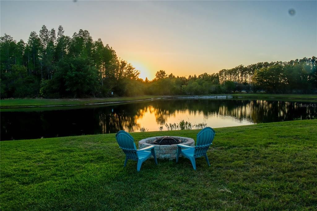 Active With Contract: $369,900 (3 beds, 2 baths, 1692 Square Feet)