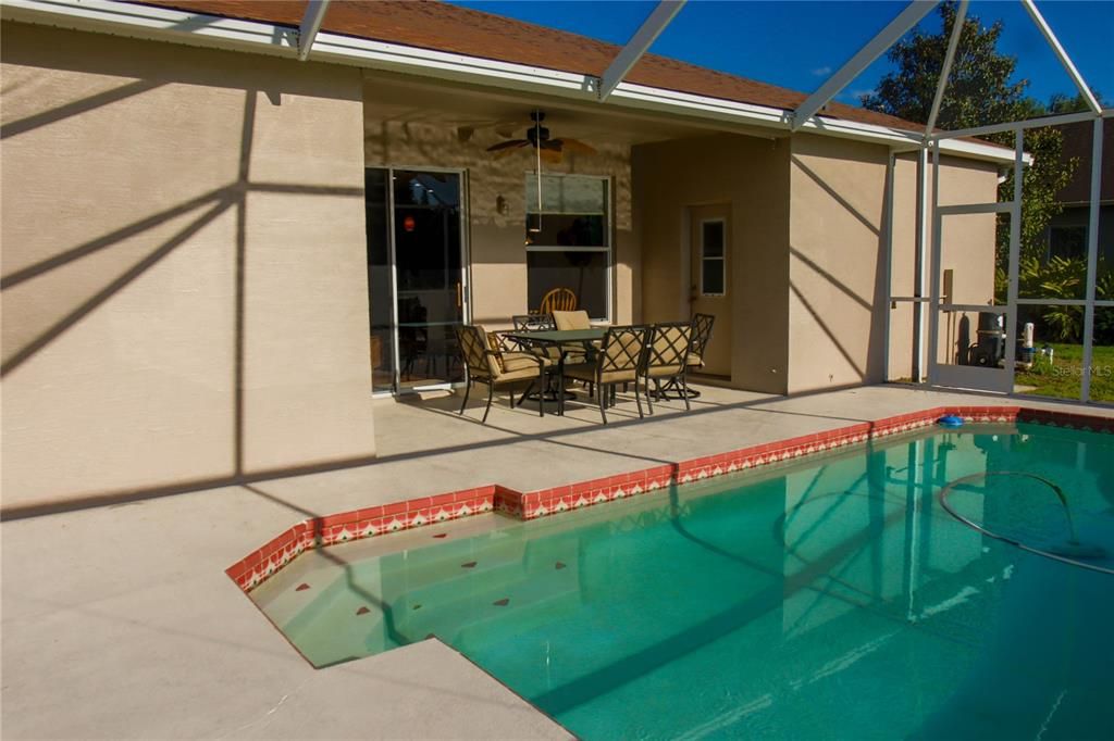 Active With Contract: $369,900 (3 beds, 2 baths, 1692 Square Feet)