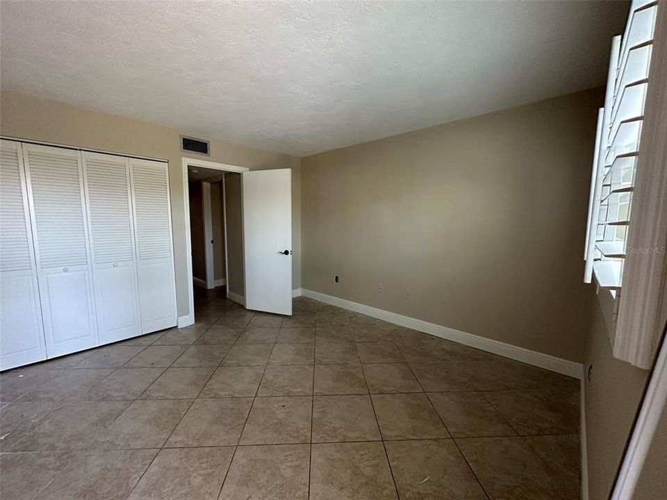 Activo con contrato: $1,495 (2 camas, 2 baños, 1276 Pies cuadrados)