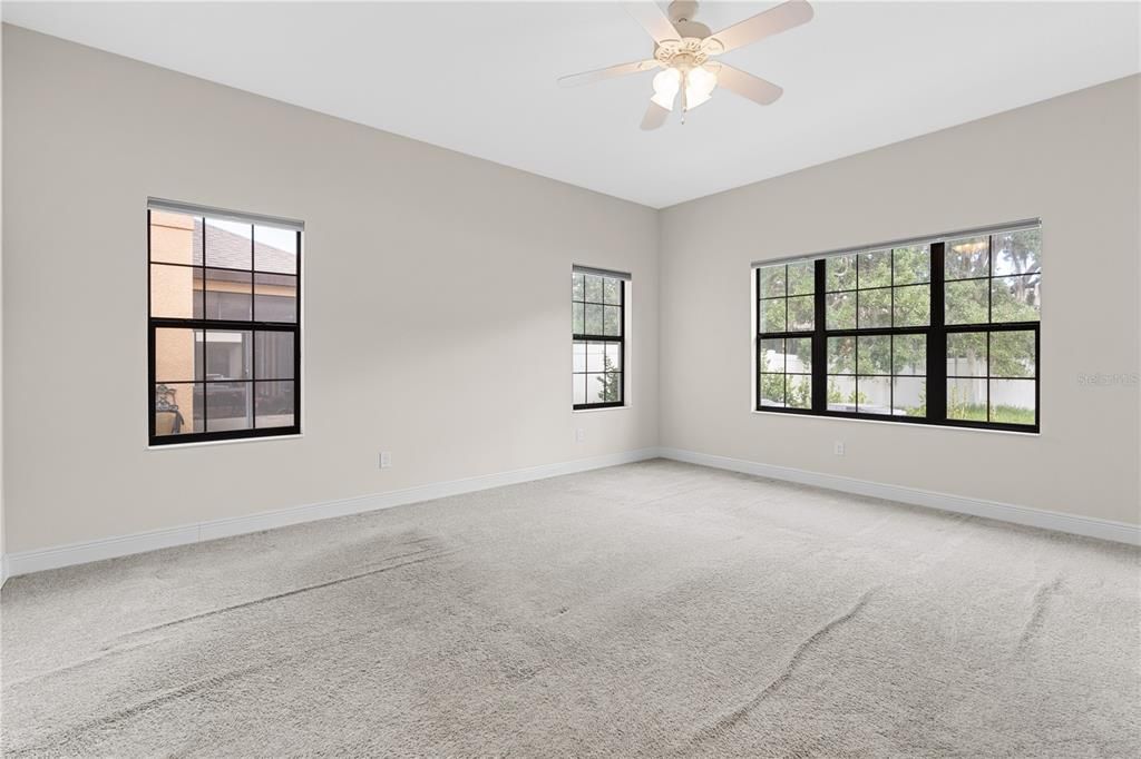 For Sale: $715,000 (5 beds, 5 baths, 5016 Square Feet)
