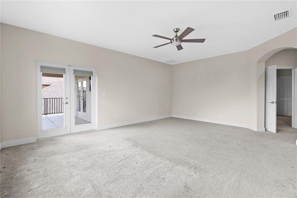 For Sale: $715,000 (5 beds, 5 baths, 5016 Square Feet)