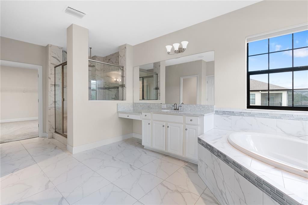 For Sale: $715,000 (5 beds, 5 baths, 5016 Square Feet)