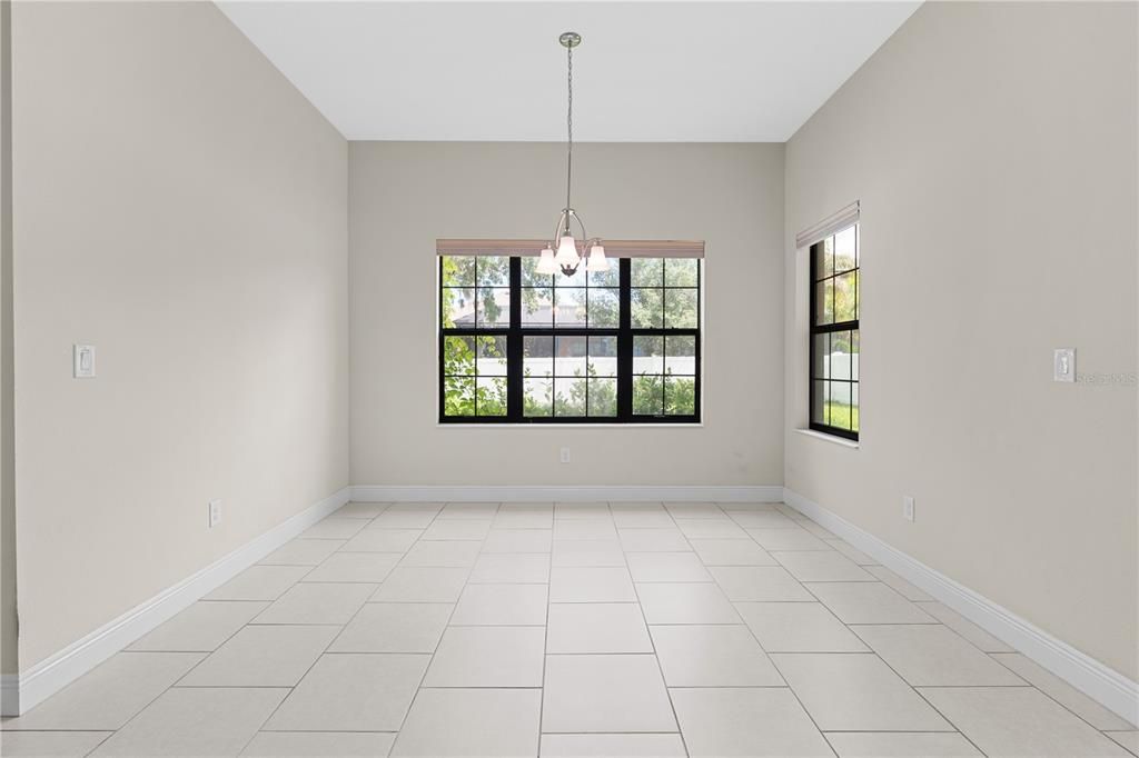 For Sale: $715,000 (5 beds, 5 baths, 5016 Square Feet)