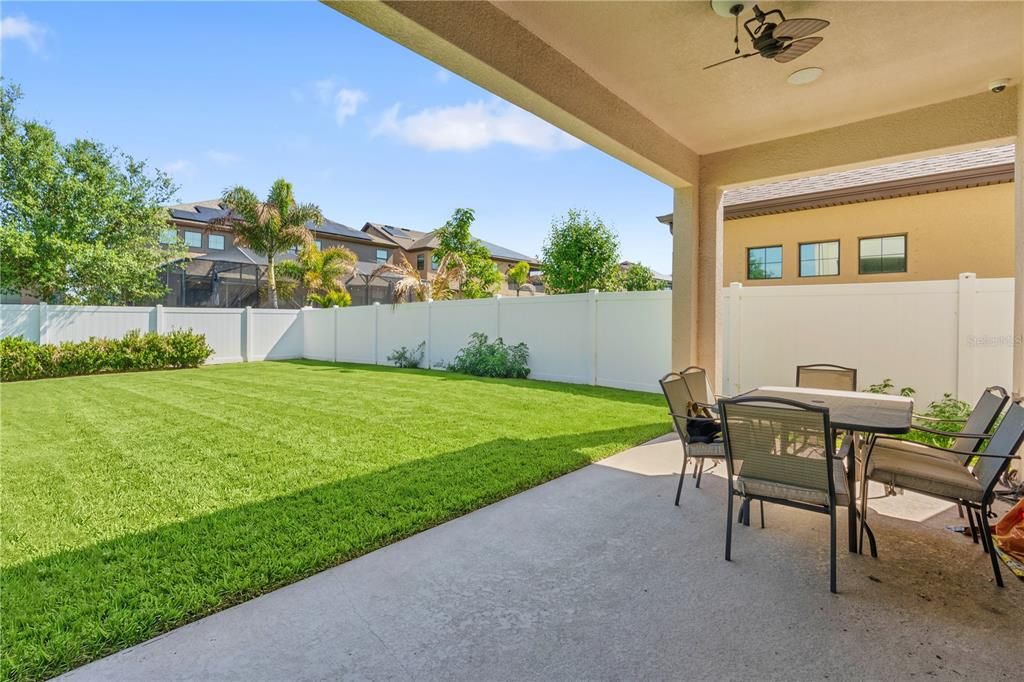 For Sale: $715,000 (5 beds, 5 baths, 5016 Square Feet)