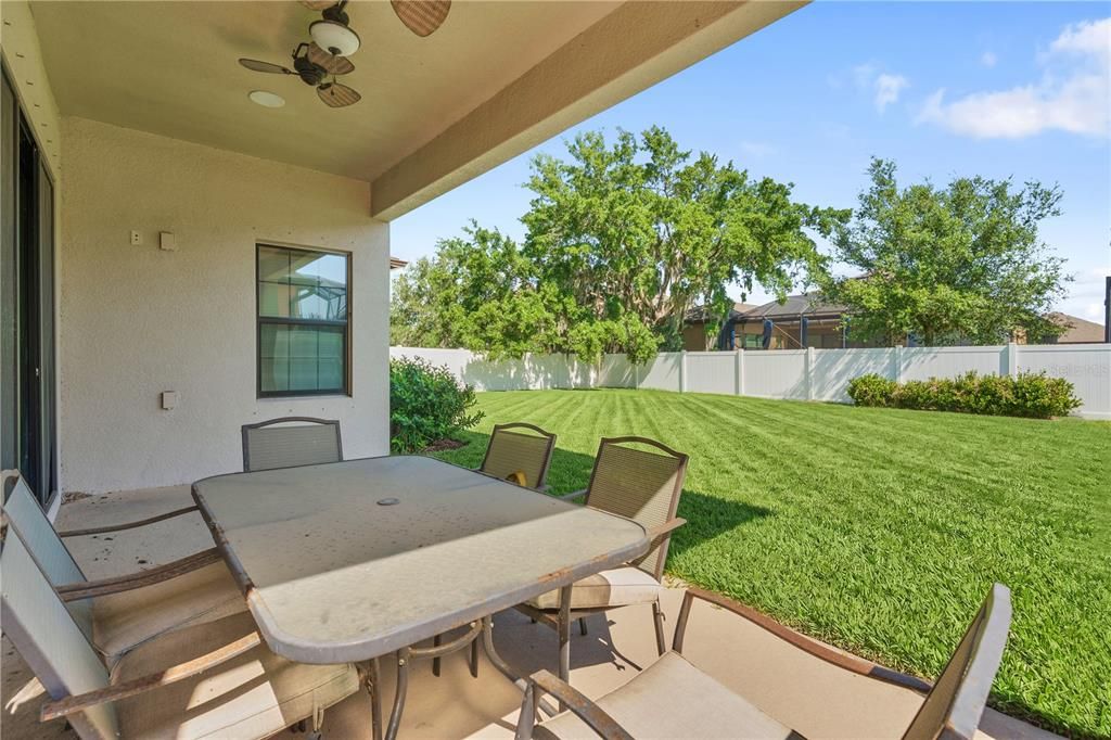 For Sale: $715,000 (5 beds, 5 baths, 5016 Square Feet)