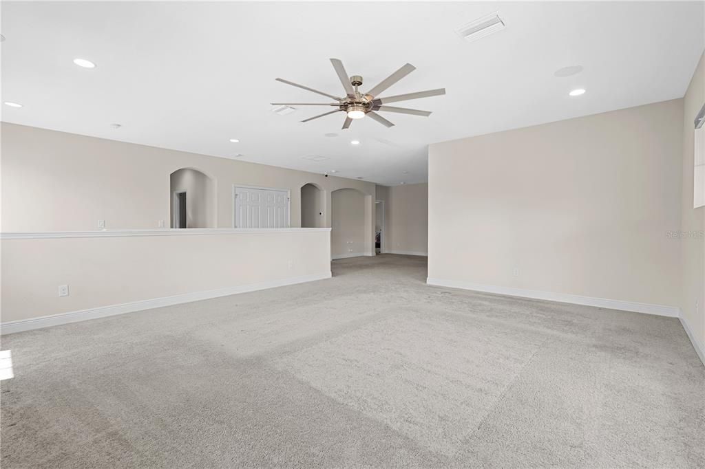 For Sale: $715,000 (5 beds, 5 baths, 5016 Square Feet)