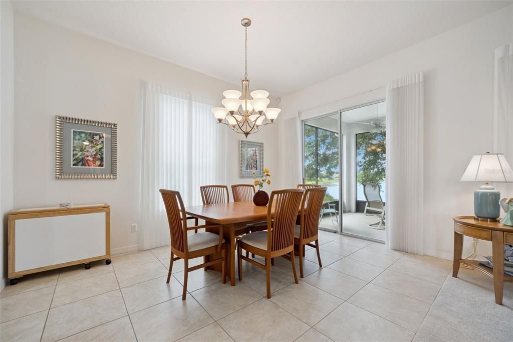 En Venta: $475,000 (3 camas, 2 baños, 2571 Pies cuadrados)