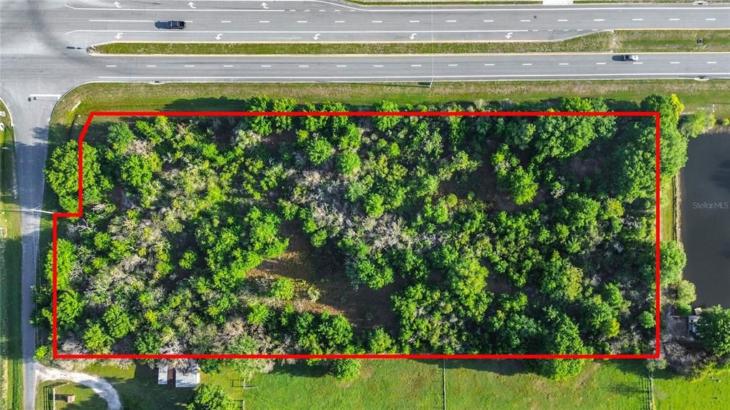 На продажу: $2,500,000 (3.71 acres)