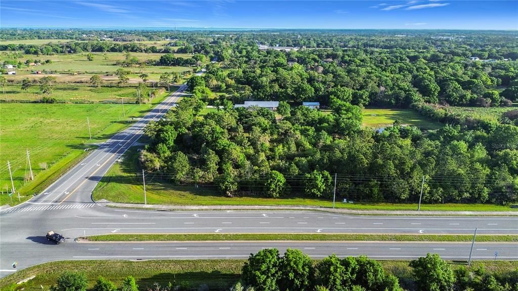 На продажу: $2,500,000 (3.71 acres)