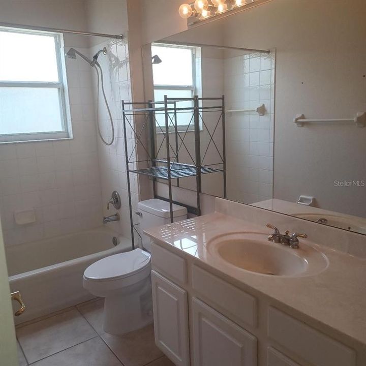 En Venta: $470,000 (4 camas, 2 baños, 2262 Pies cuadrados)