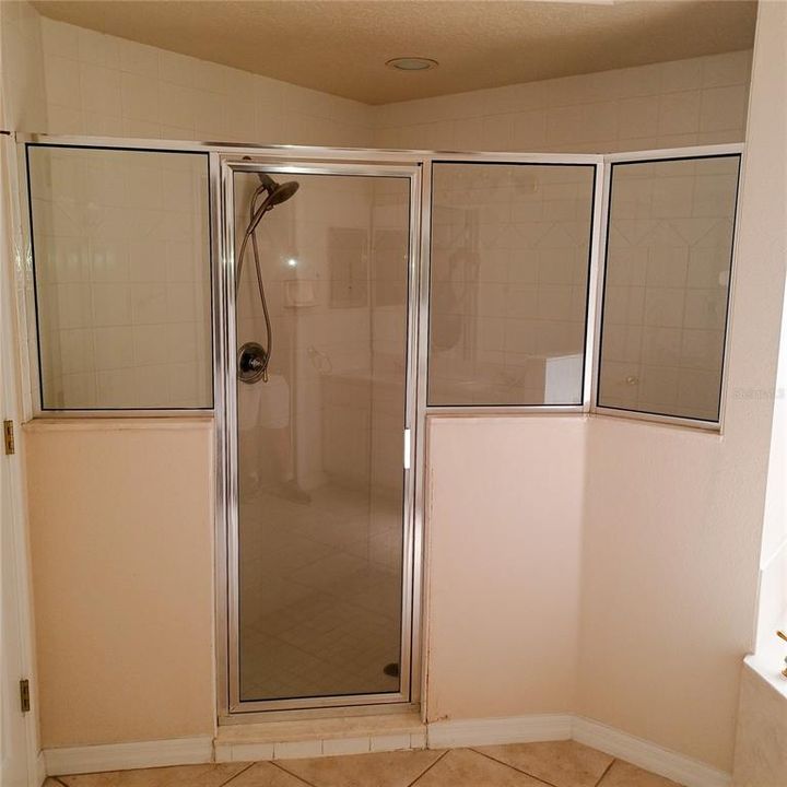 En Venta: $470,000 (4 camas, 2 baños, 2262 Pies cuadrados)