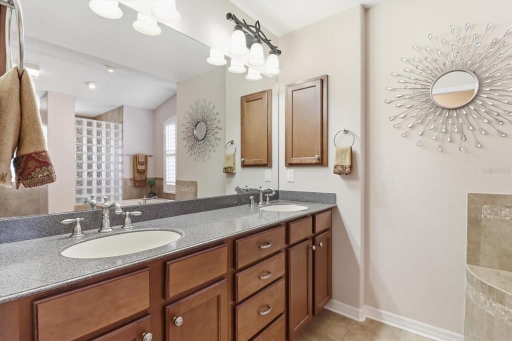 Active With Contract: $399,000 (3 beds, 2 baths, 2028 Square Feet)