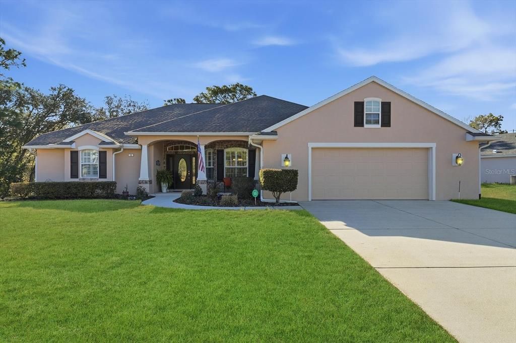 Active With Contract: $399,000 (3 beds, 2 baths, 2028 Square Feet)