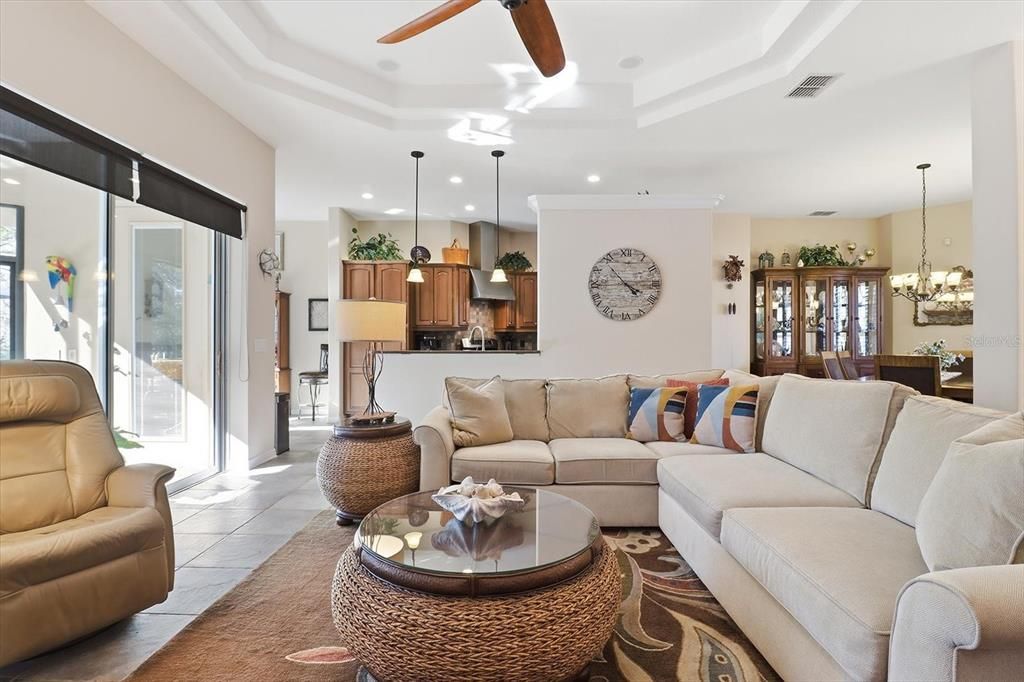 Active With Contract: $399,000 (3 beds, 2 baths, 2028 Square Feet)
