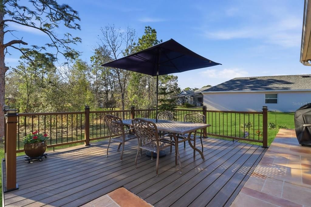 Active With Contract: $399,000 (3 beds, 2 baths, 2028 Square Feet)
