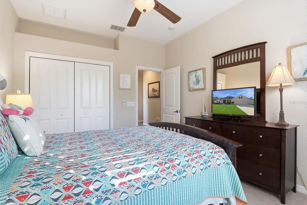 Active With Contract: $399,000 (3 beds, 2 baths, 2028 Square Feet)