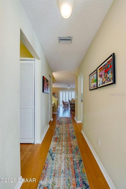 Active With Contract: $315,000 (2 beds, 2 baths, 1428 Square Feet)