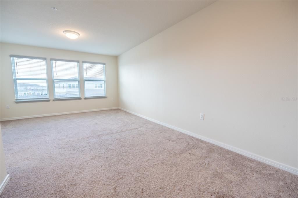 В аренду: $2,950 (4 спален, 3 ванн, 1675 Квадратных фут)