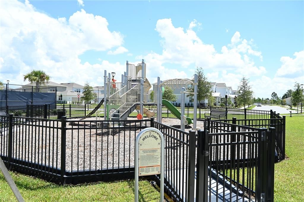 В аренду: $2,950 (4 спален, 3 ванн, 1675 Квадратных фут)