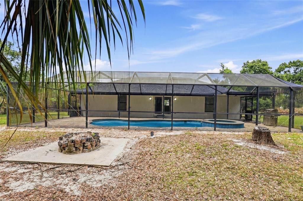 For Sale: $574,900 (3 beds, 2 baths, 1597 Square Feet)