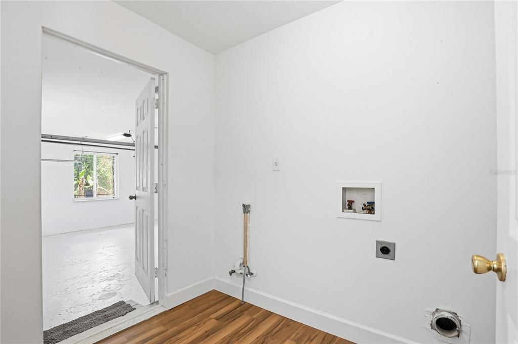 For Sale: $574,900 (3 beds, 2 baths, 1597 Square Feet)