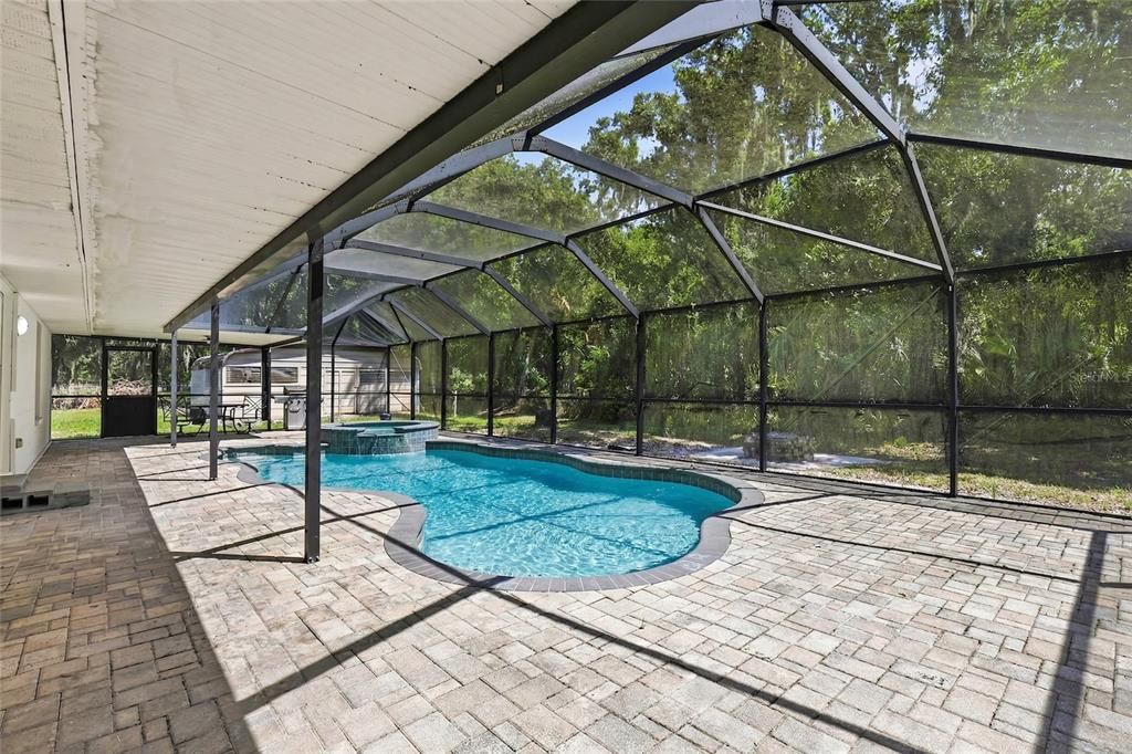 For Sale: $574,900 (3 beds, 2 baths, 1597 Square Feet)