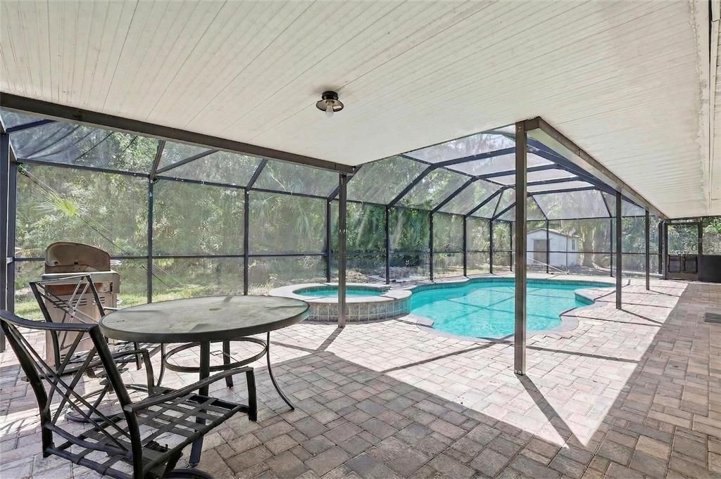 For Sale: $574,900 (3 beds, 2 baths, 1597 Square Feet)