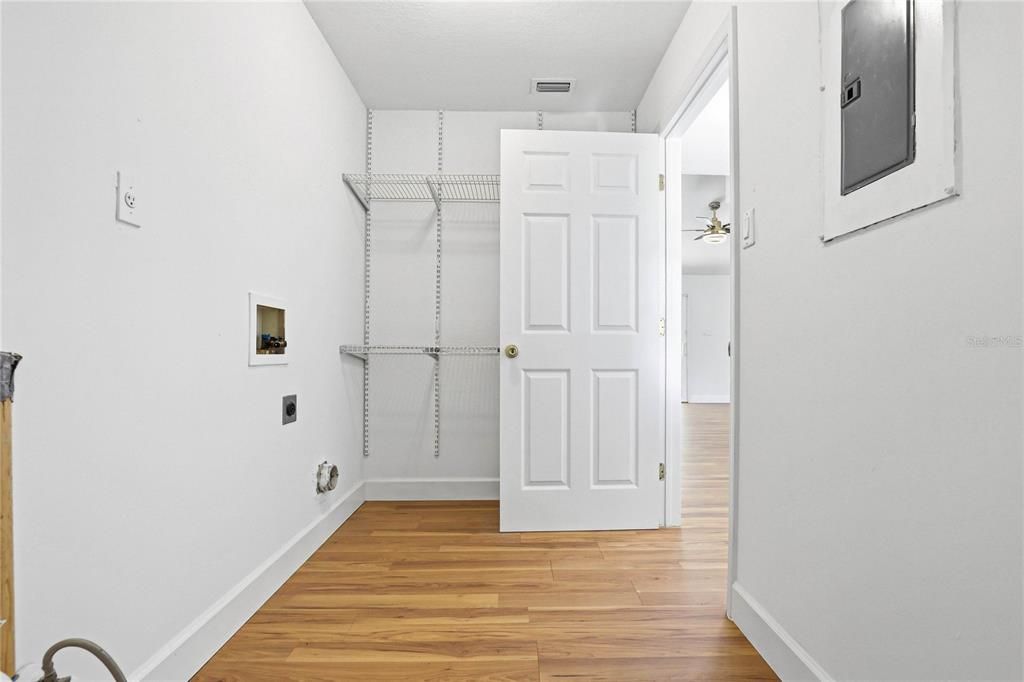 For Sale: $574,900 (3 beds, 2 baths, 1597 Square Feet)