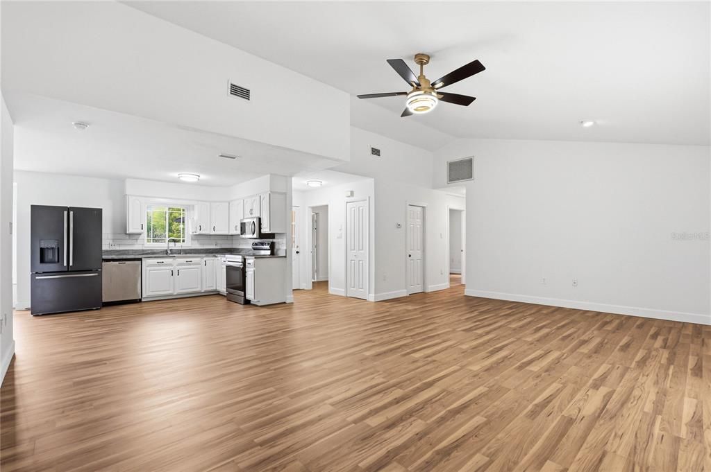 For Sale: $574,900 (3 beds, 2 baths, 1597 Square Feet)