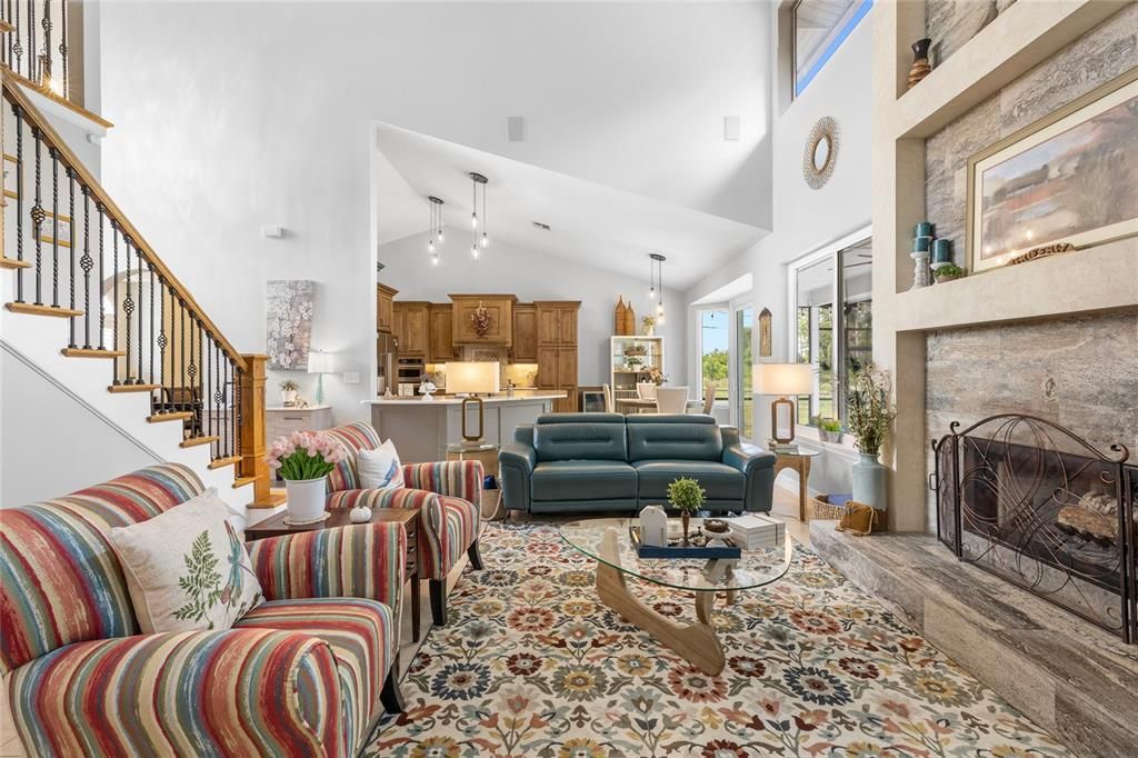 Activo con contrato: $899,900 (4 camas, 2 baños, 2912 Pies cuadrados)